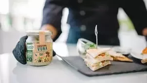 大力开发低碳产品